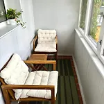 3br With Free Wifi & Parking *