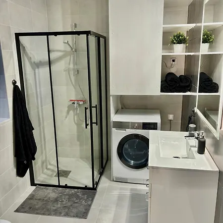 3br With Free Wifi & Parking * Tallinn