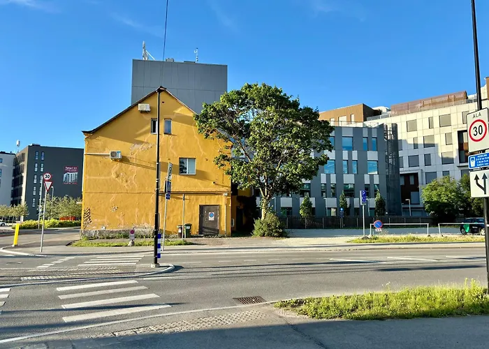 3br With Free Wifi & Parking Appartement *